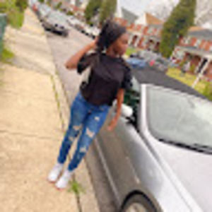 Meet your Posher, Naya